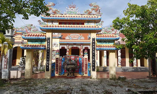 Tìm cội nguồn từ trang gia phả…